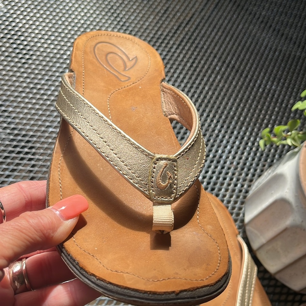Olukai Kumu Gold Leather Flip Flop View 4